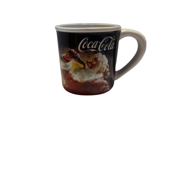 COCA COLA 2005 24 OZ 3 D Santa Mug - Picture 4 of 11